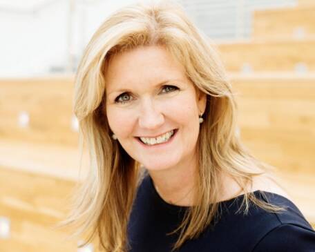 Jennifer Craw